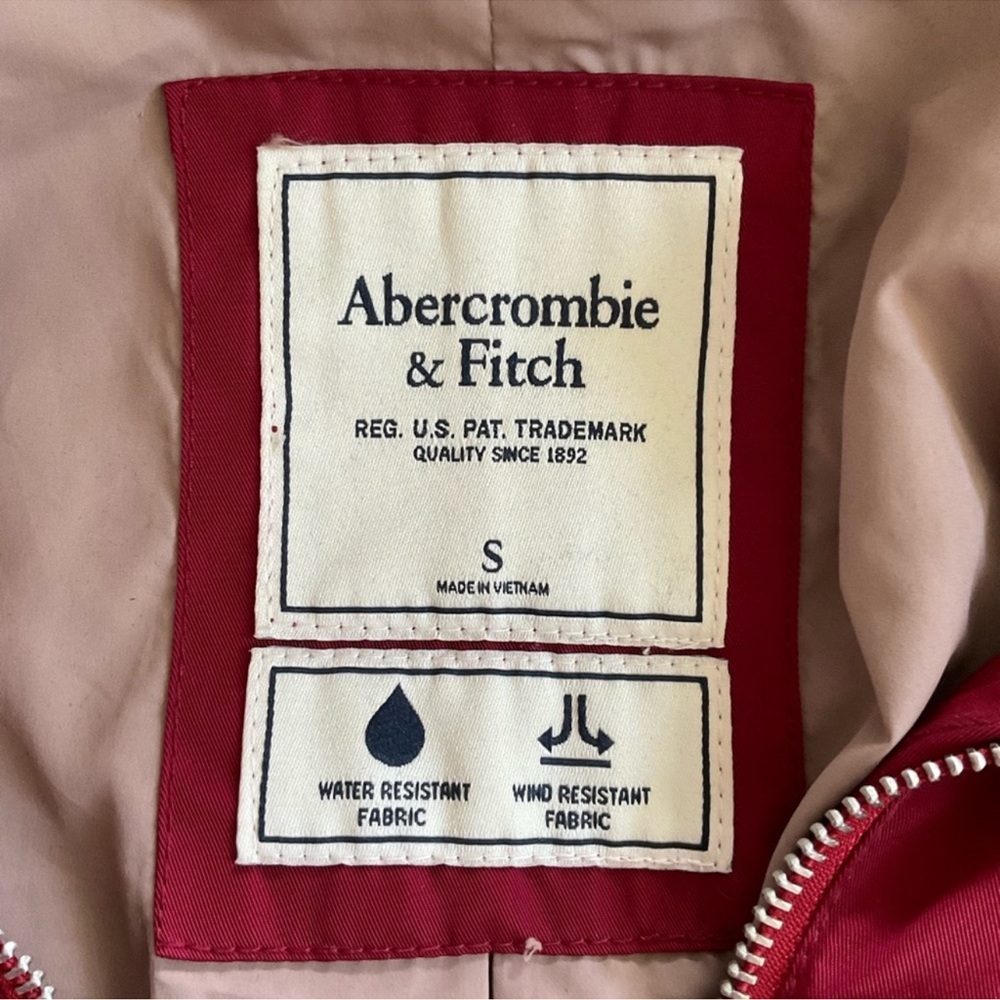 A&F Red Waterproof Raincoat w/ Unzippable Hood water‎ resistant burgundy wine - Picture 4 of 7
